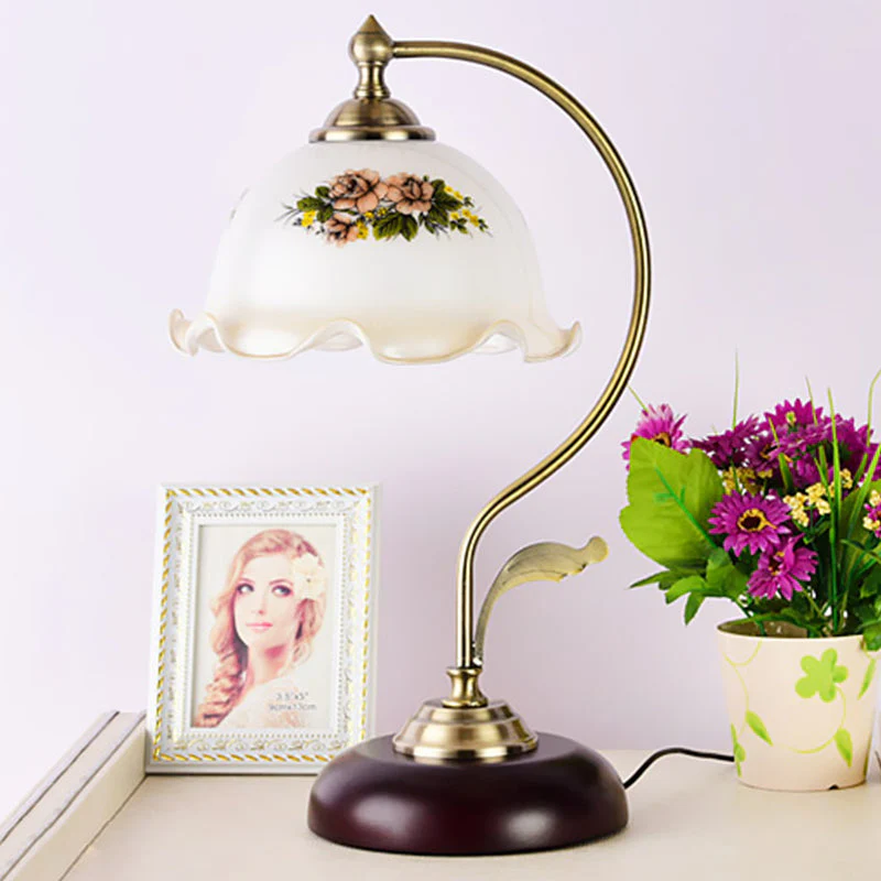 Lampe en verre dépoli plissé