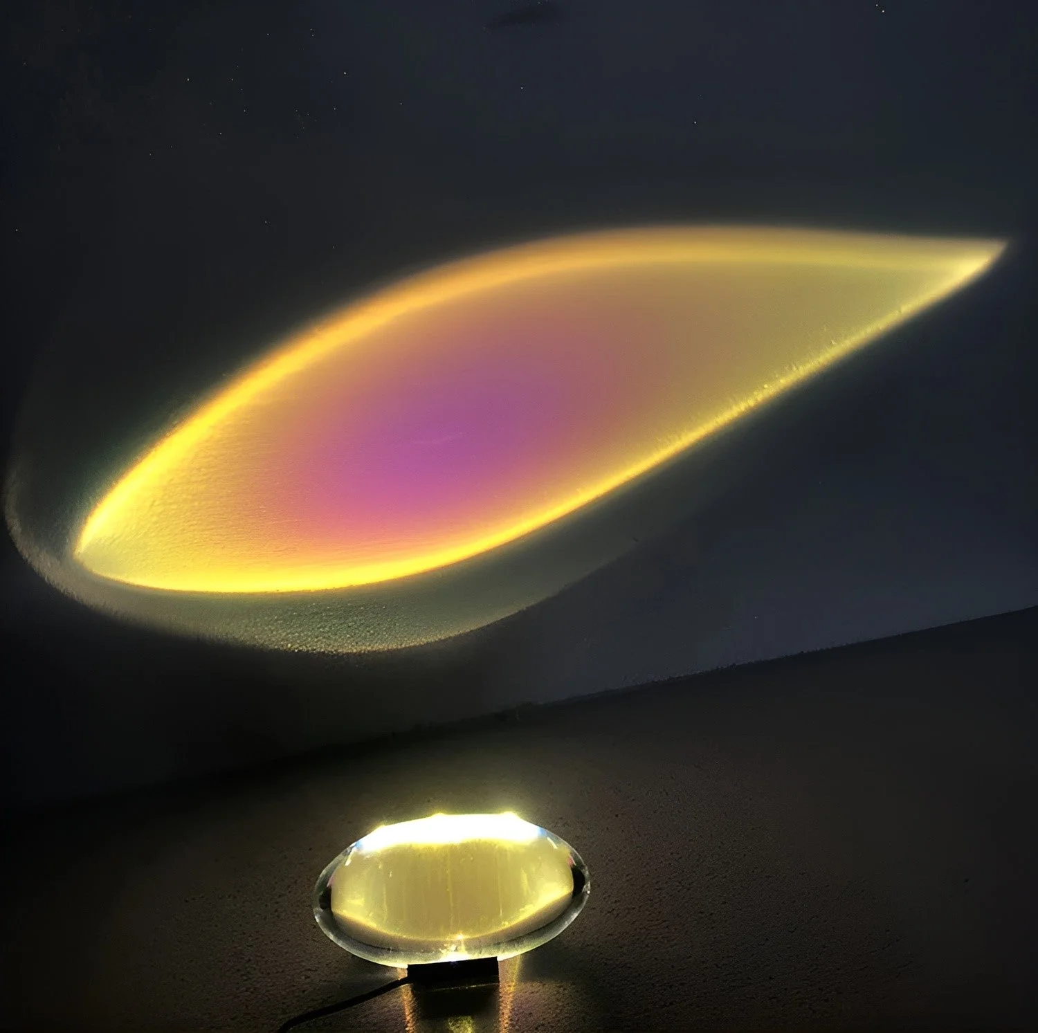 Lampe Élégante pour Créer une Ambiance Sereine - Image 2