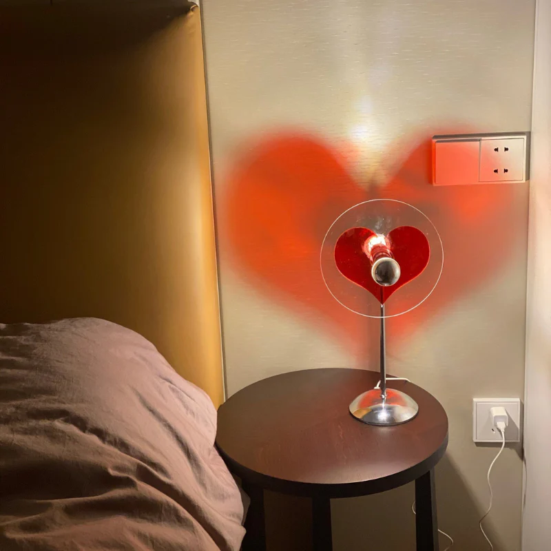 Lampe de table LED rechargeable cœur style ventilateur - Image 2