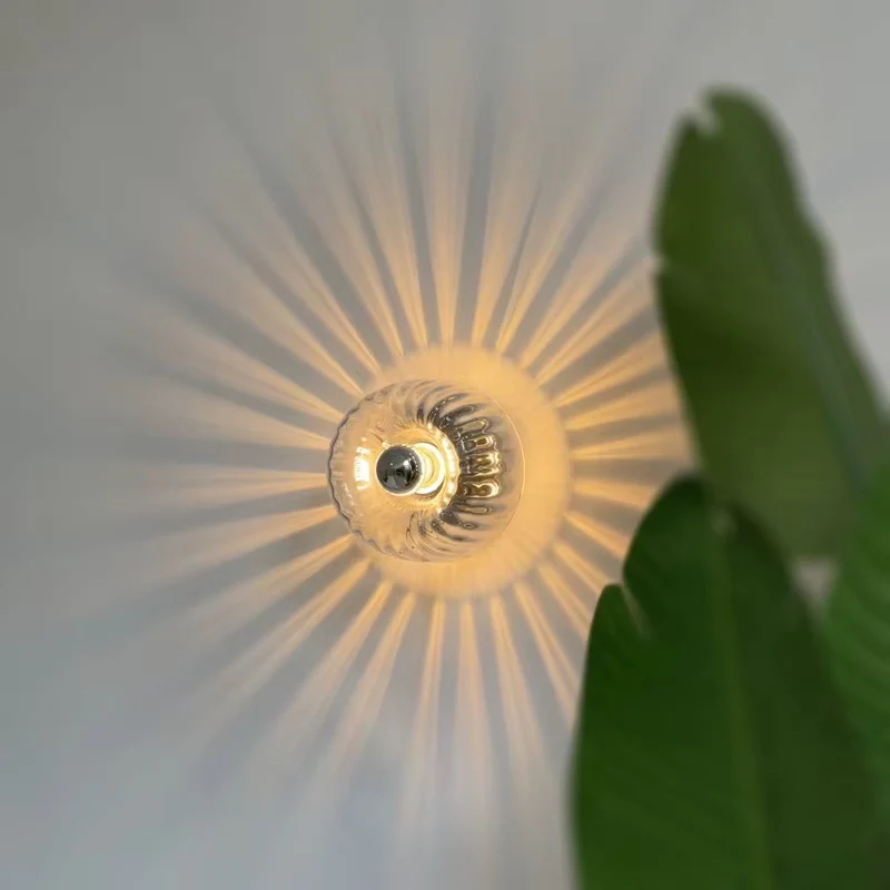 Applique murale LED ronde en métal et verre - Image 4