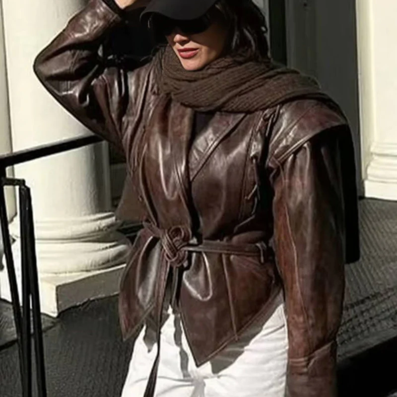Veste femme boutonnée à col revers avec ceinture - Image 5