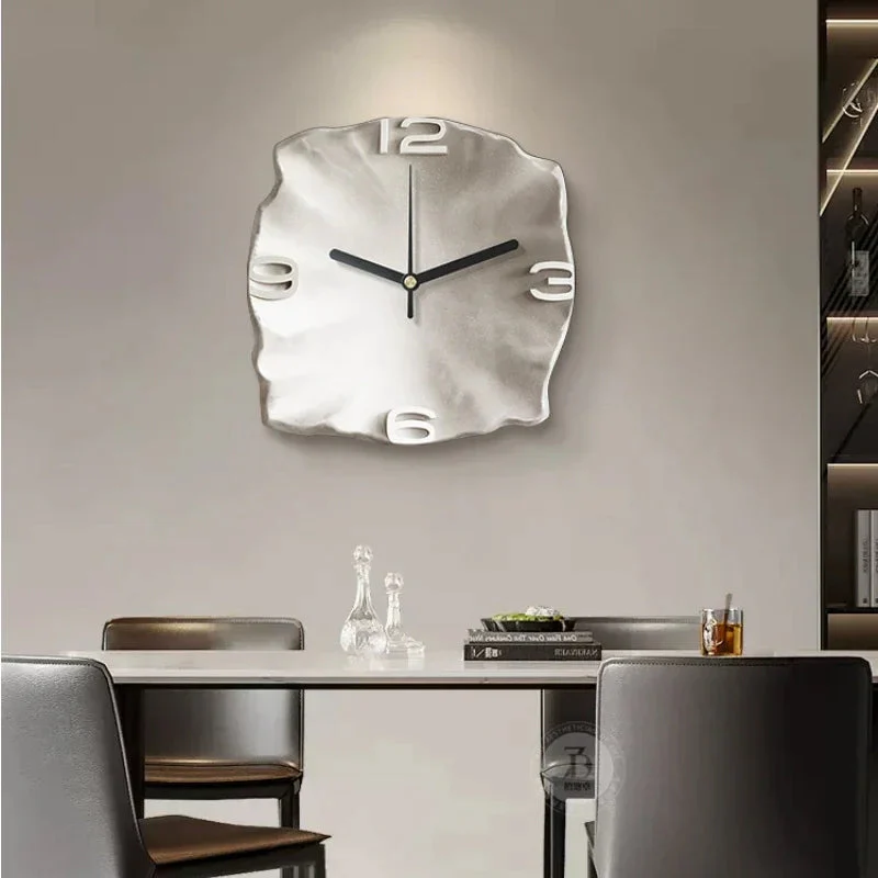 Horloge murale contemporaine motif en relief artistique - Image 6