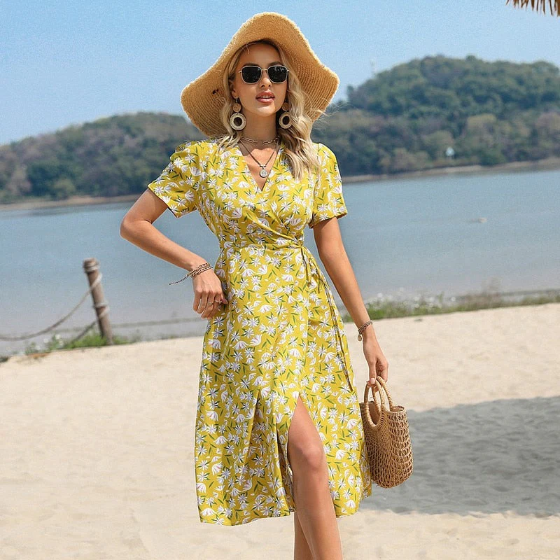 Lyla - Robe longue imprimée florale avec col en V et manches courtes