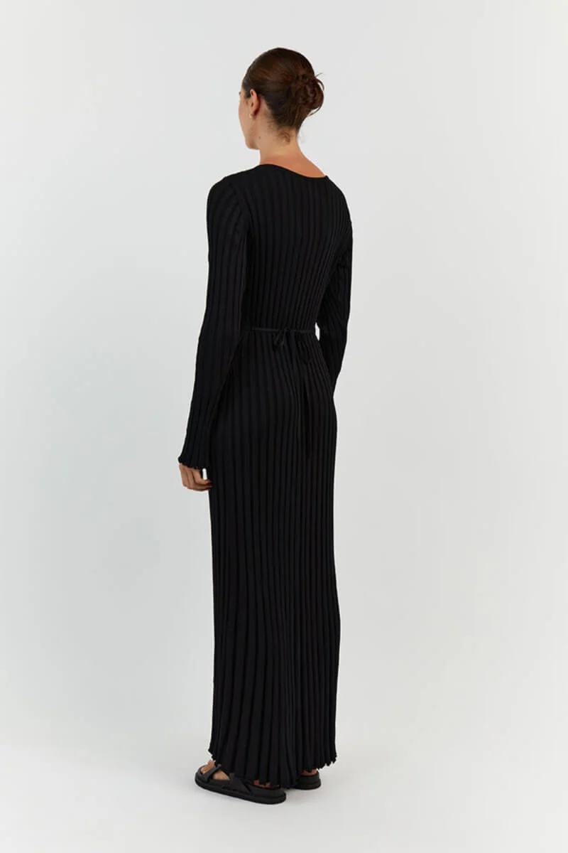 Maria - Robe Midi Élégante en Tricot à Col en V - Image 8