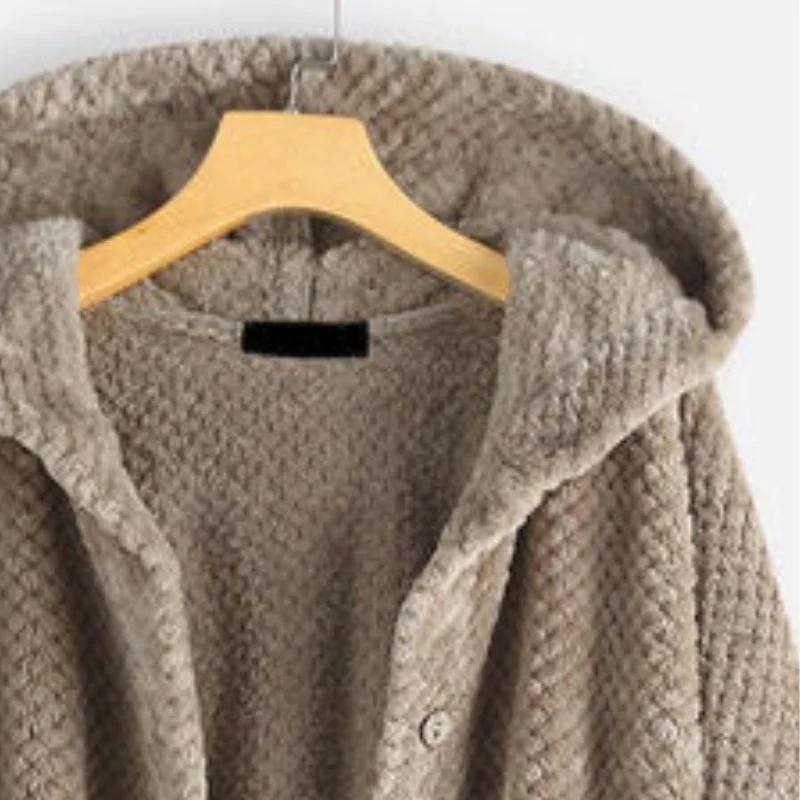 Veste femme à capuche manches longues avec poches et fermeture à boutons - Image 8