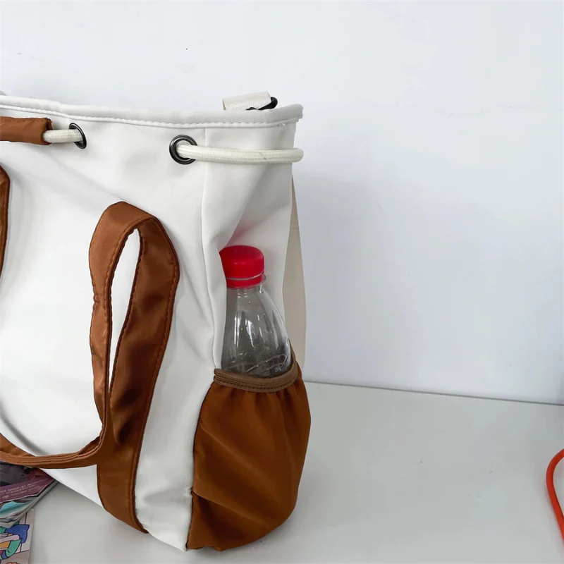 Sac à main avec bandoulière réglable + poche latérale - Image 5
