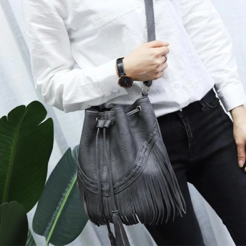 Sac bandoulière femme à franges - Image 3