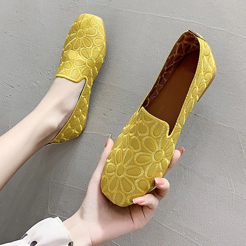 Mocassins slip-on à motif floral - Image 7