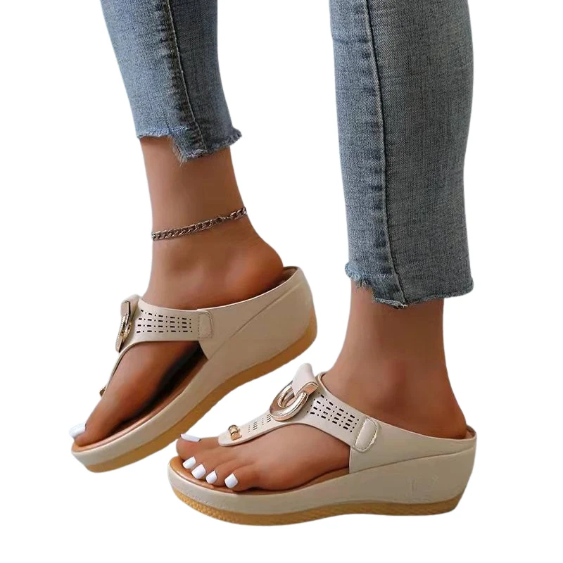 Sandales femme compensées en cuir synthétique