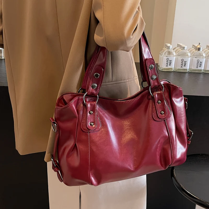 Sac à main femme multi-compartiments zippés + bandoulière réglable - Image 10