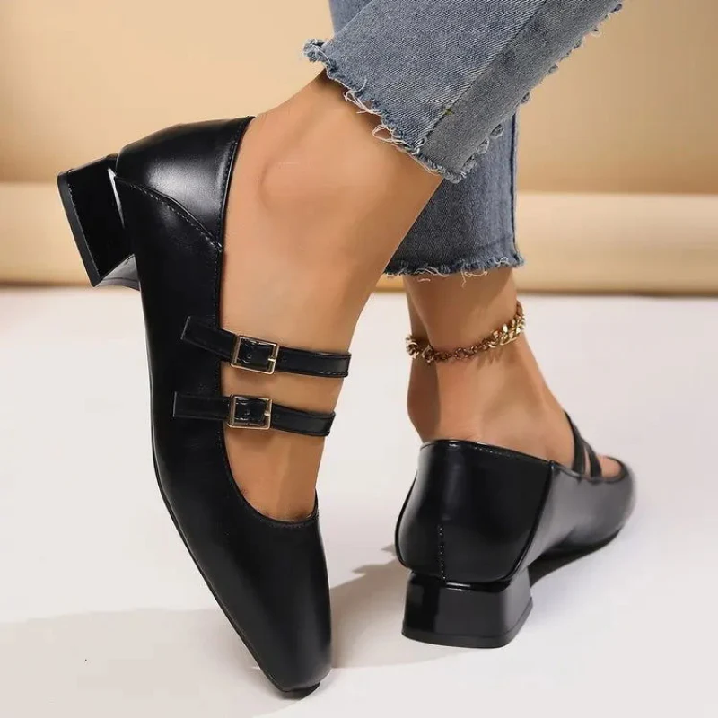 Sandales à talon bas pour femme avec doubles brides à boucle - Image 4
