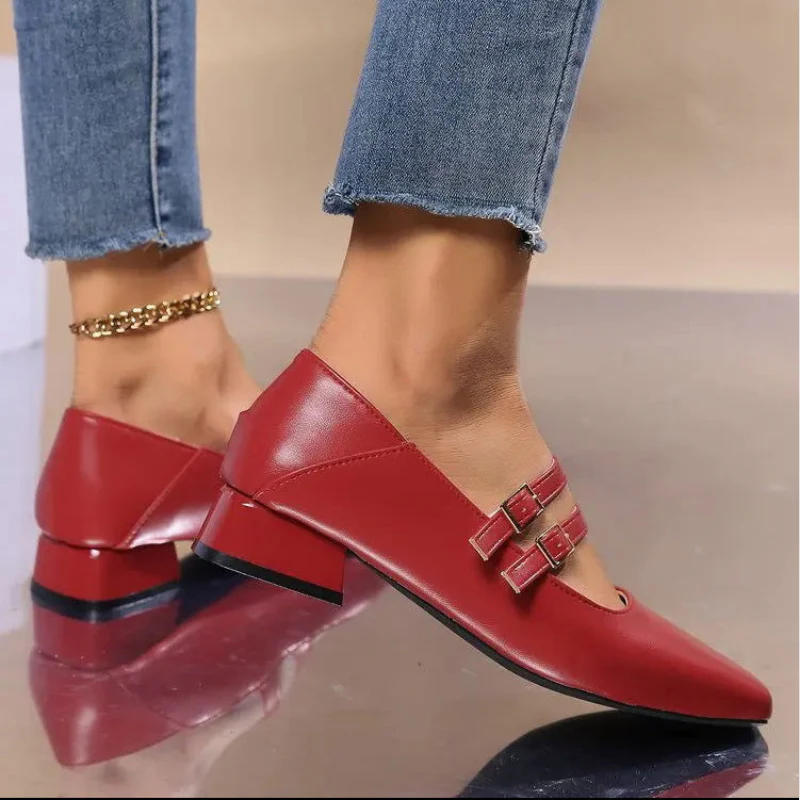 Sandales à talon bas pour femme avec doubles brides à boucle - Image 8