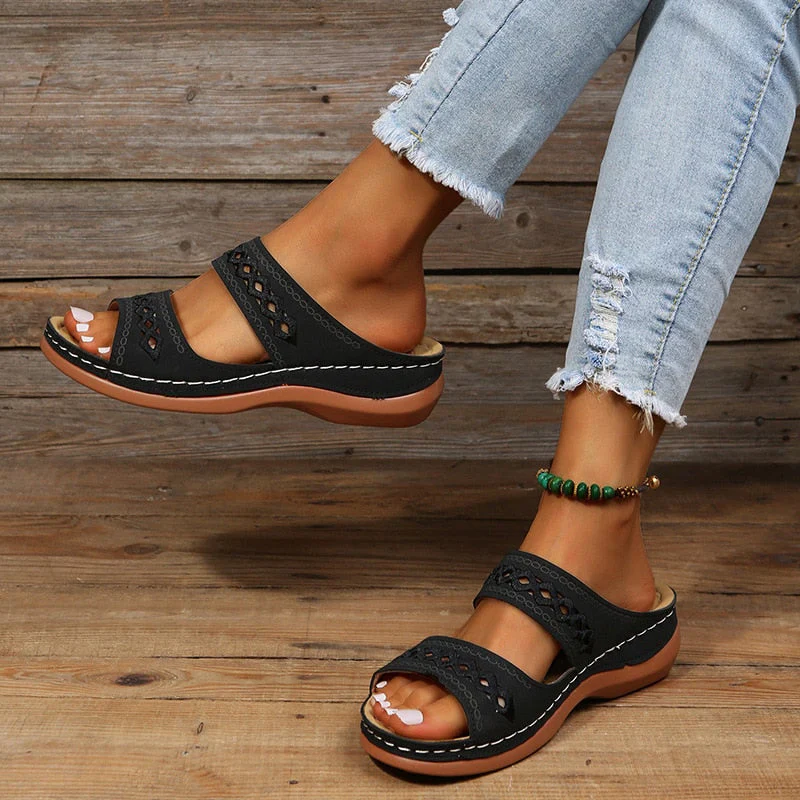Sandales à enfiler tendance au design classique - Image 3