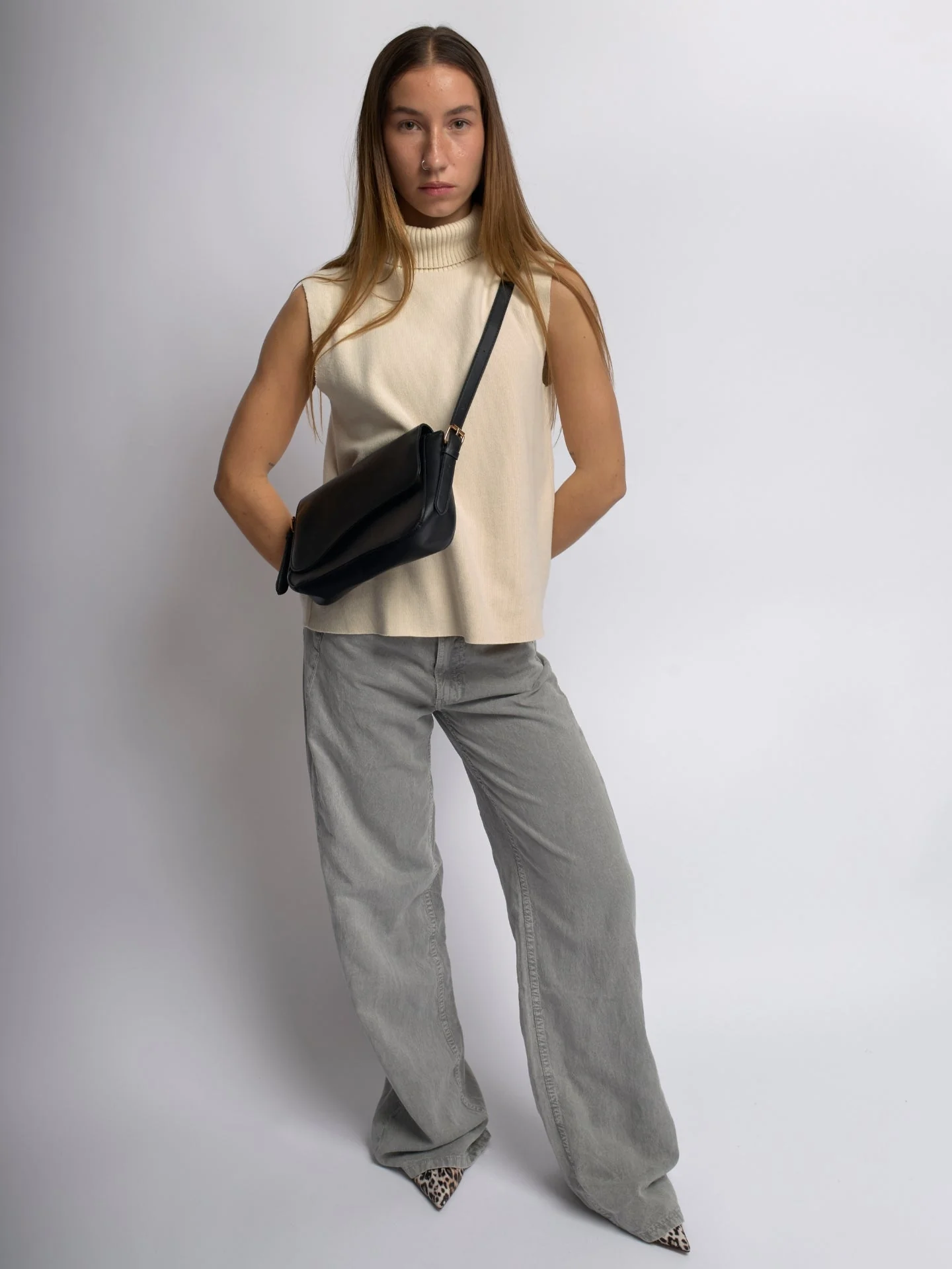 Sac Bandoulière Léger avec Fermeture Magnétique et Bandoulière Réglable - Image 2