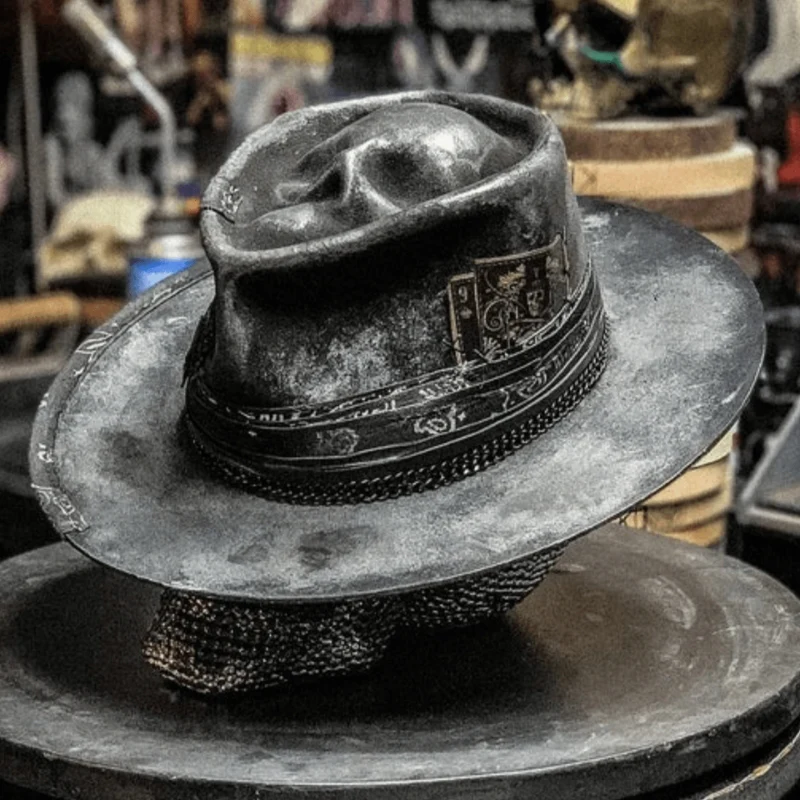 Chapeau rond en cuir motif crâne - Image 2