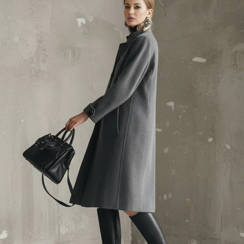 Sophia – Manteau à manches longues, col montant et boutons - Image 4