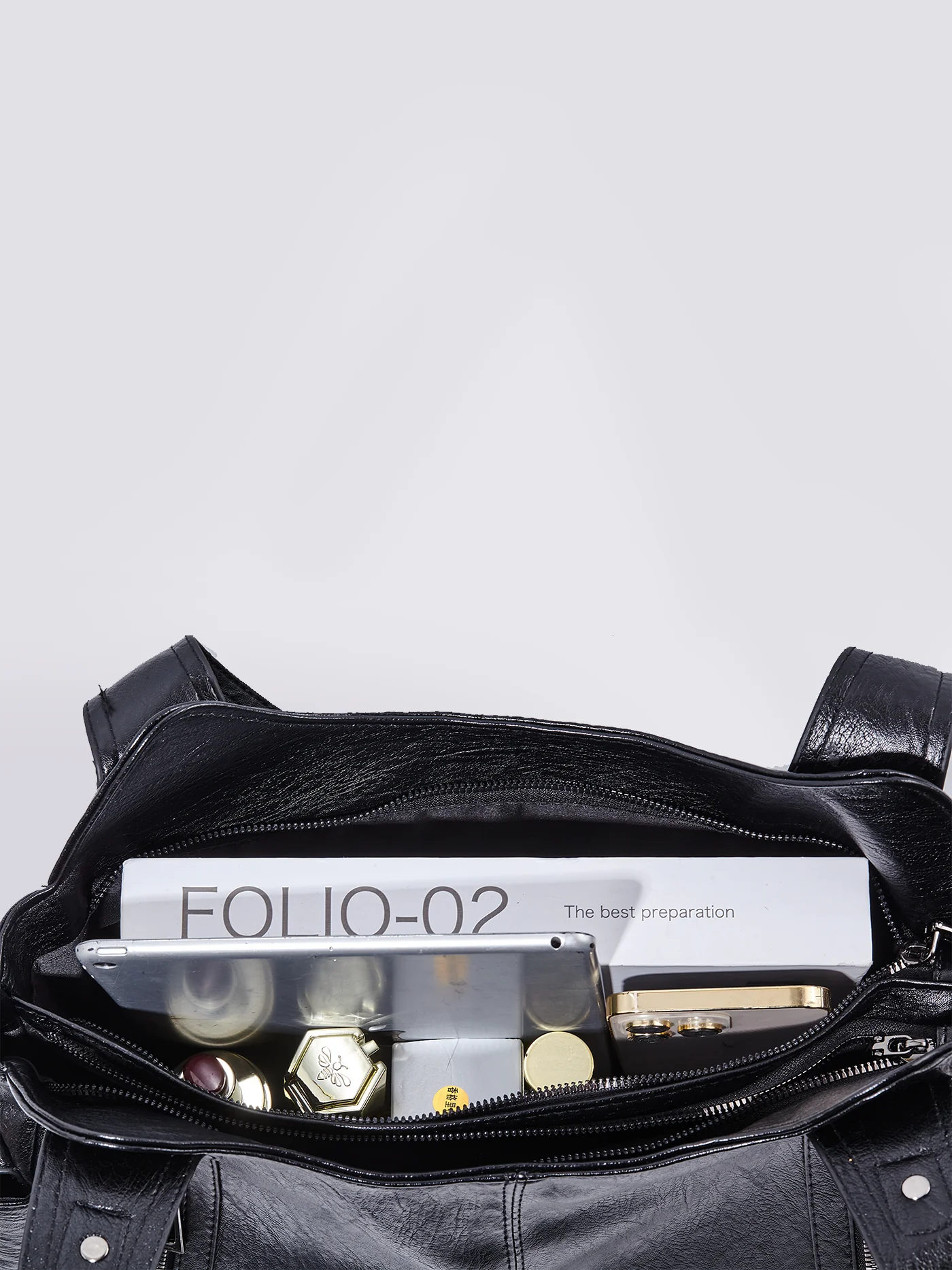 Sac à main femme structuré à poches zippées - Image 11