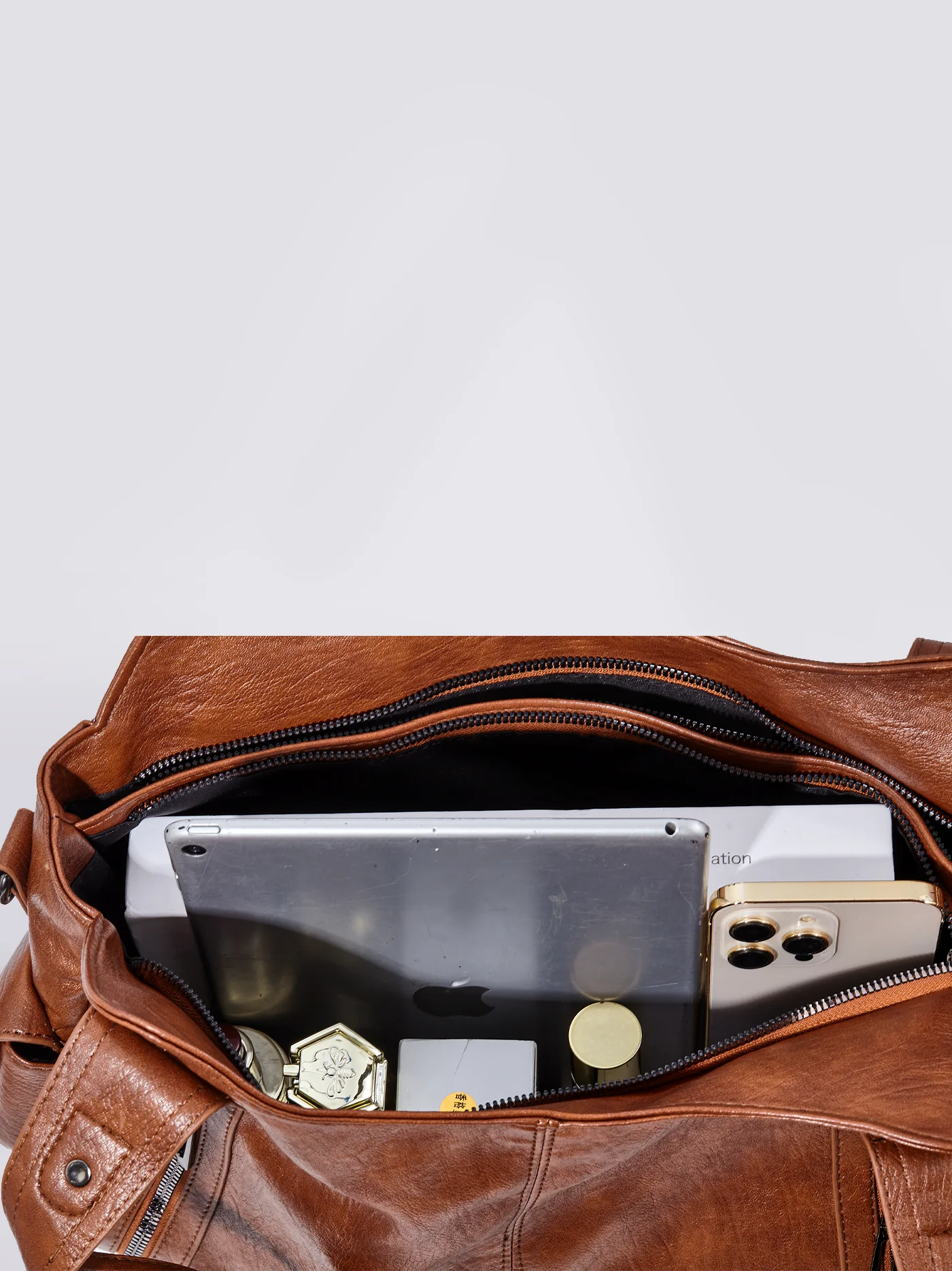 Sac à main femme structuré à poches zippées - Image 13