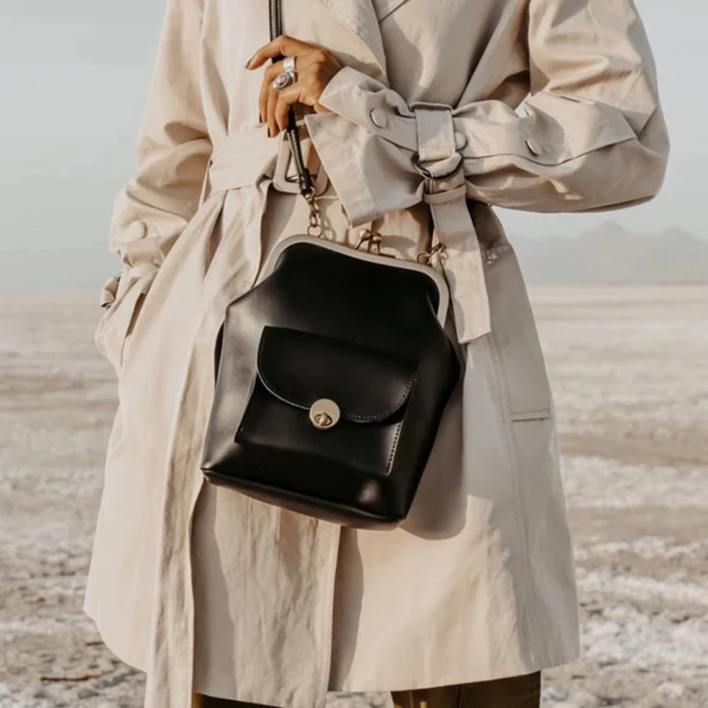 Sac bandoulière avec fermeture à boucle + bandoulière réglable - Image 9