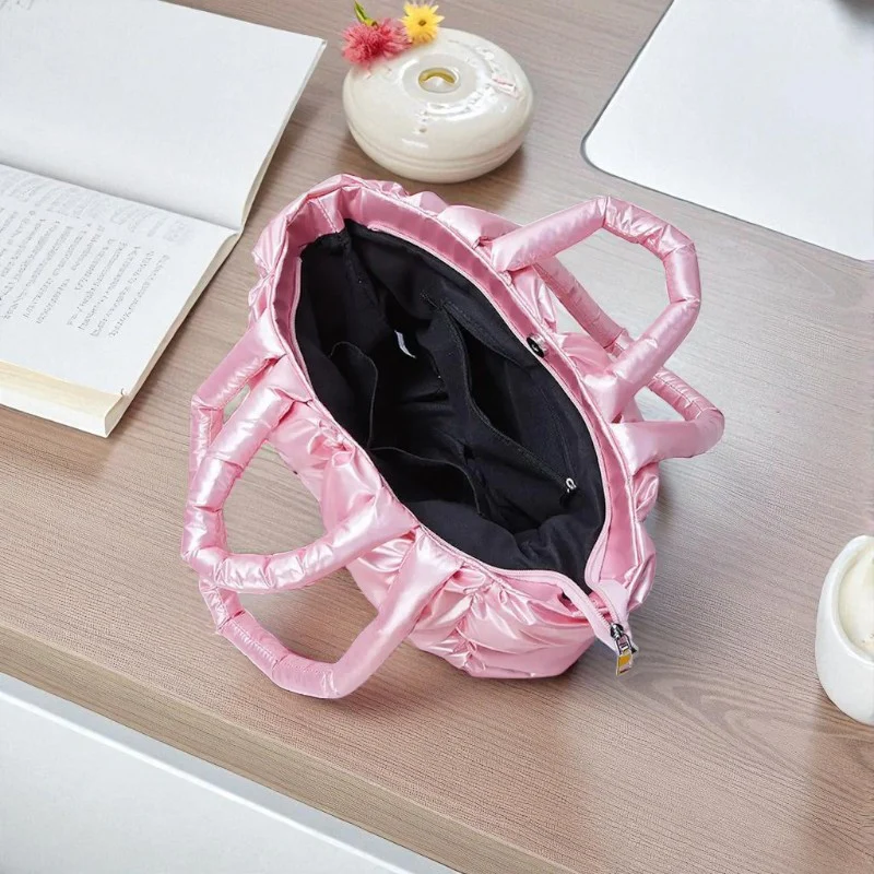 Sac bandoulière en cuir matelassé style puffer - Image 7