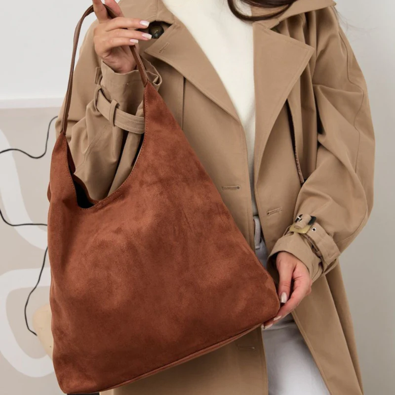 Susan – Grand Sac Cabas avec Poches Bouton et Zippées - Image 5