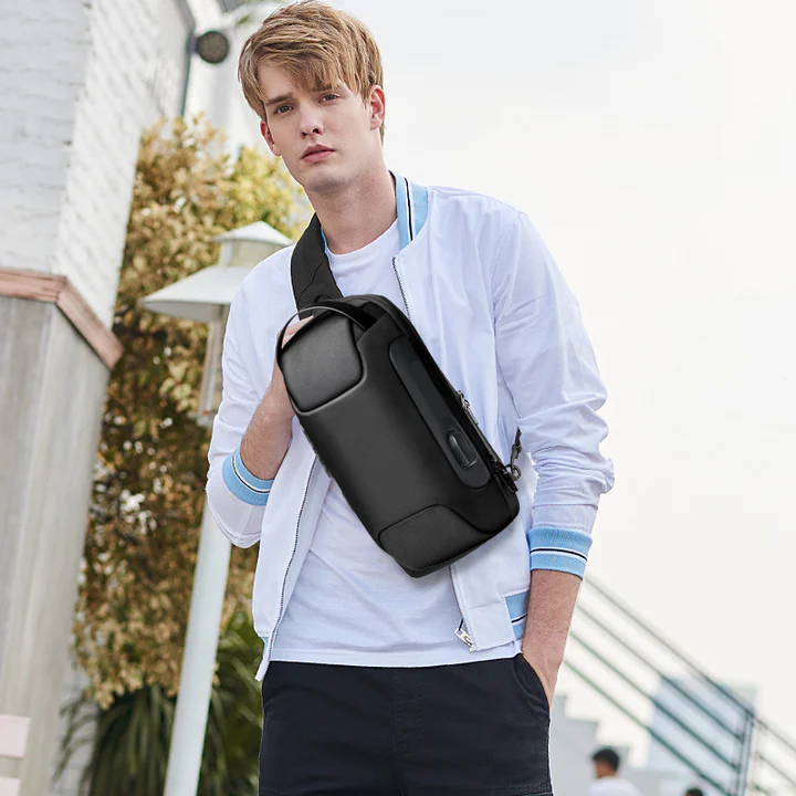 Sac bandoulière TravelEase étanche avec port USB