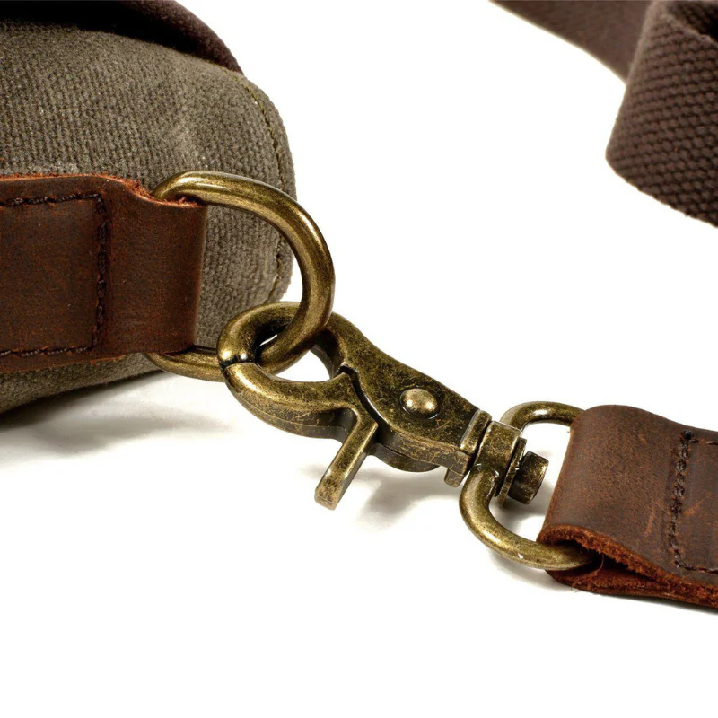Sac bandoulière compact en cuir avec bandoulière ajustable - Image 9
