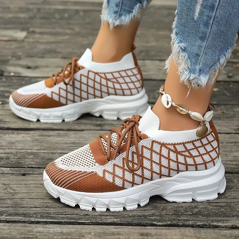 Chaussures femme bout rond lacets texturés - Image 2