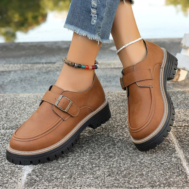 Ziva – Chaussures à bout rond avec semelle antidérapante et bride - Image 6