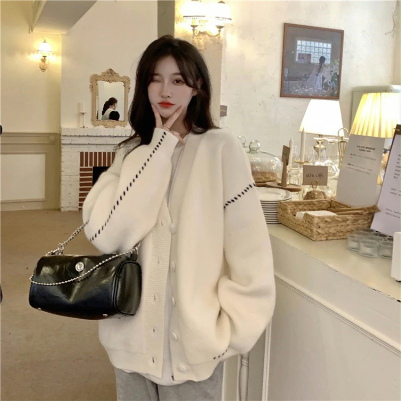 Dames oversized cardigan met V-hals en knopen - Image 4