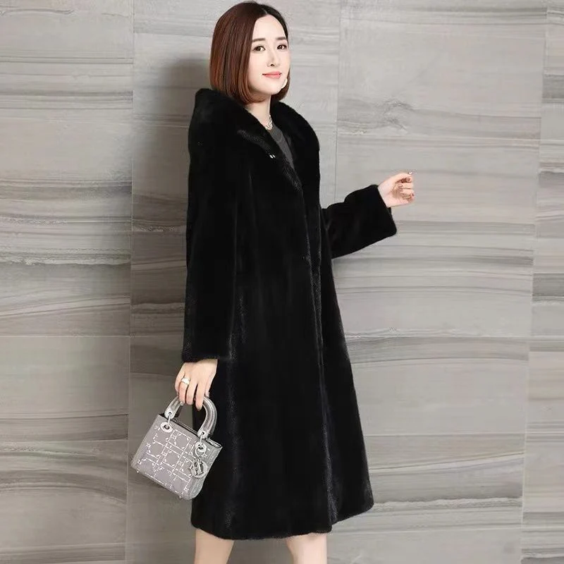 Manteau ample à capuche en fausse fourrure - Image 4